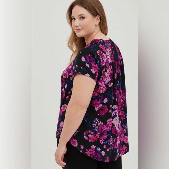 Gauze Split Front High-Low Pullover Top- Torrid - Picture 2 of 7